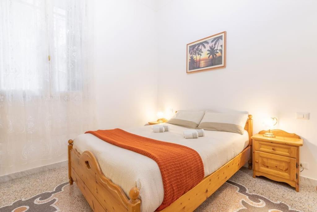 Appartamento Con Ac-Wi-Fi- Centro A 7 Min Savona Exteriör bild